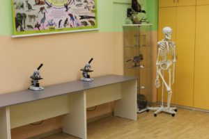 Učebňa v priestoroch základnej školy Pri kríži